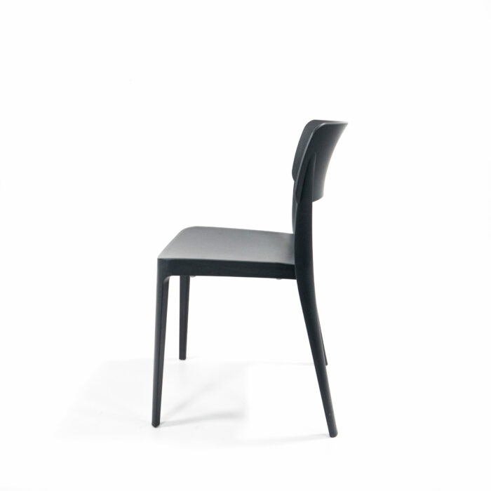 Wing-chair-Anthracite_Alle_5617_1-4-scaled