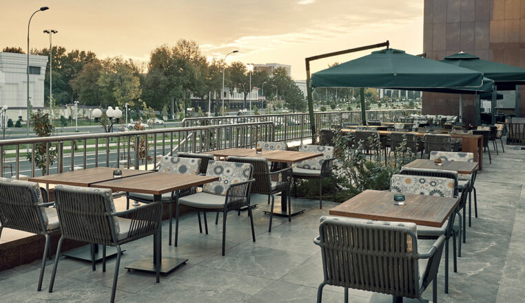 Outdoor-Tische
