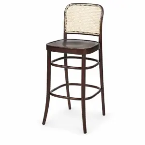 Bugholzstuhl Barhocker 811 Bar Rattan Walnuss mit Wiener Geflecht in Schrägansicht