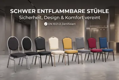 Eine Reihe verschiedener schwer entflammbarer Stühle und Bankettstühle in einem modernen Raum, die nach EN 1021-2 für höchste Brandsicherheit bei Veranstaltungen zertifiziert sind.